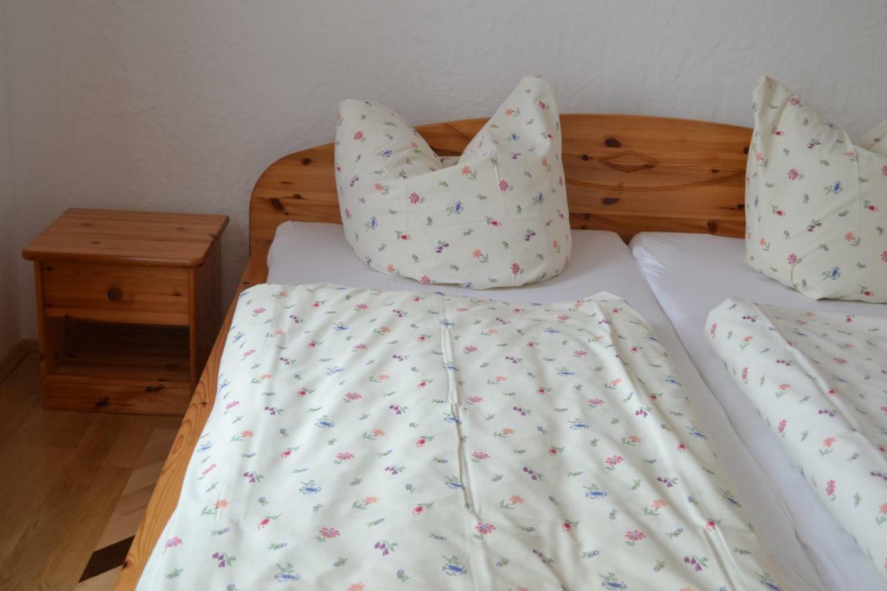 Pension - Hierzer Herborn  エクステリア 写真